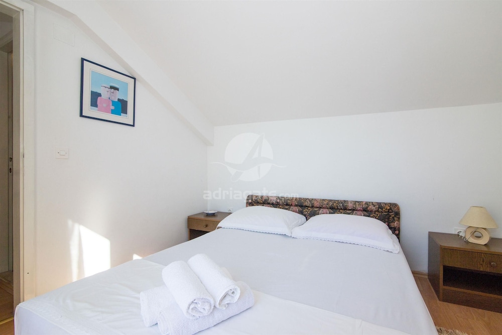 Apartment (A1) photo 3
