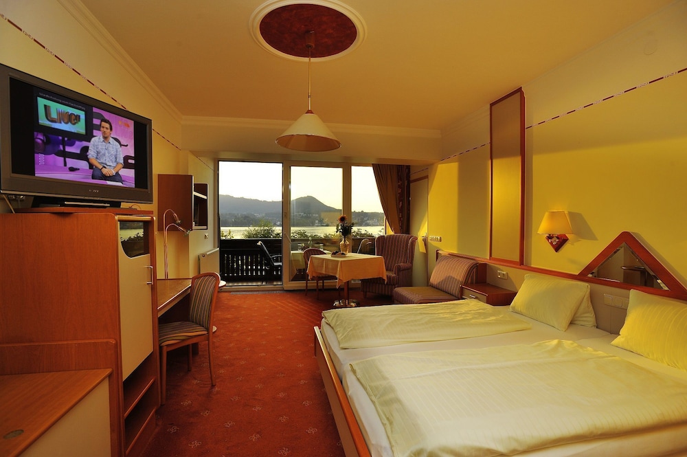Double Room - Photo 2