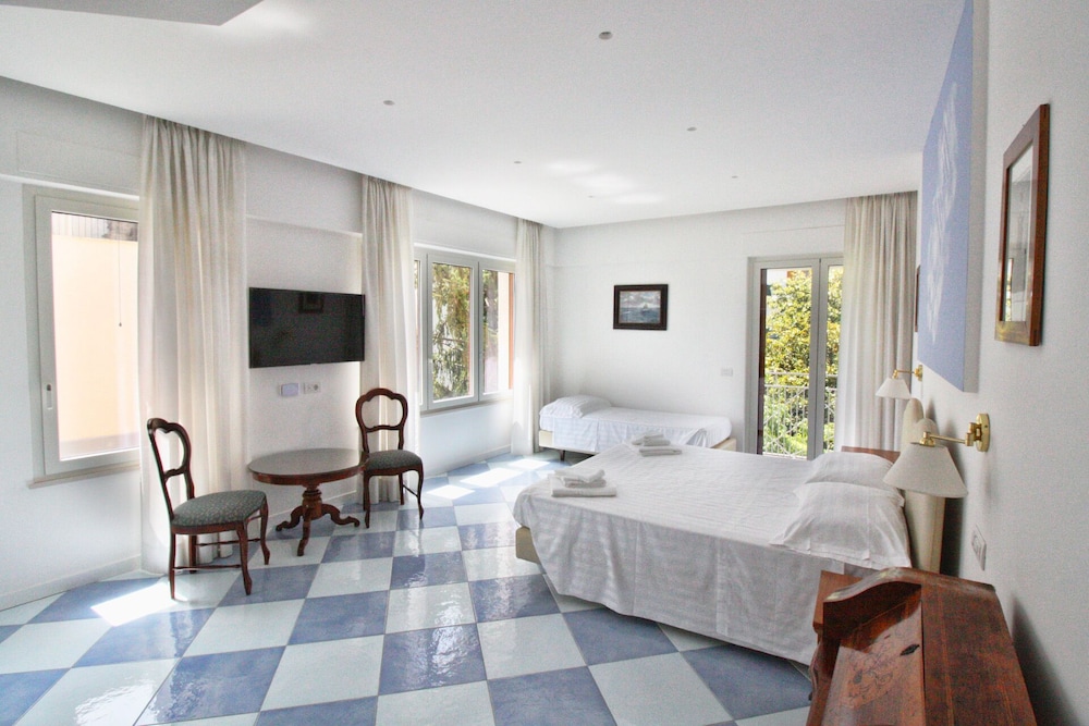 Double Room, Non Smoking