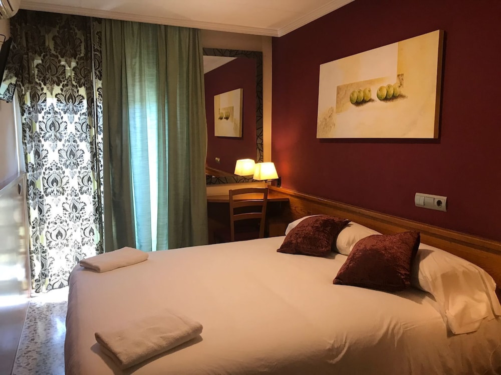 Double Room, Shared Bathroom photo 3