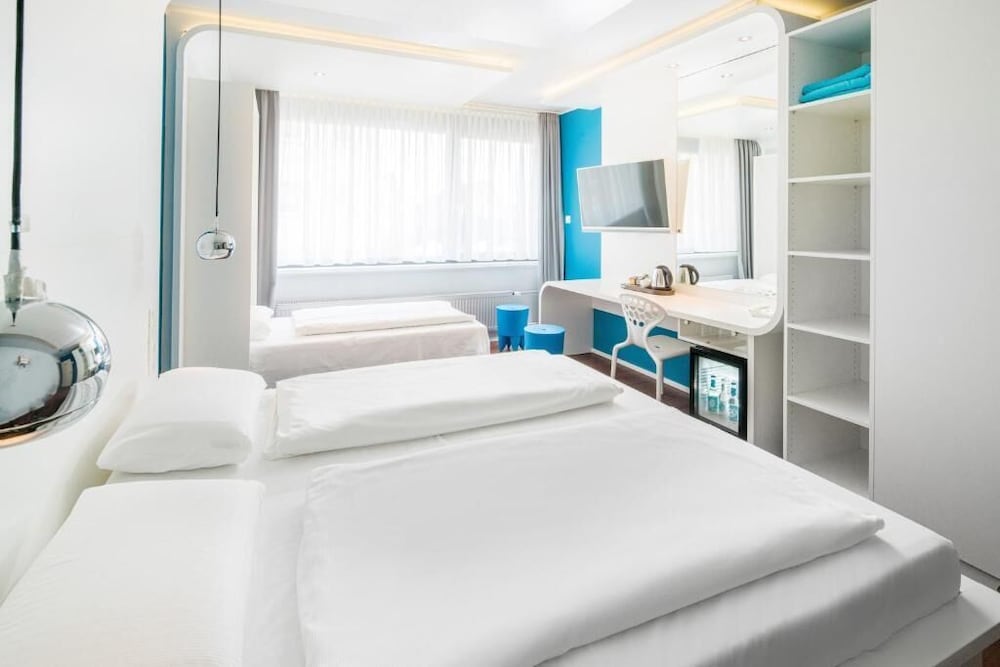 Design Triple Room