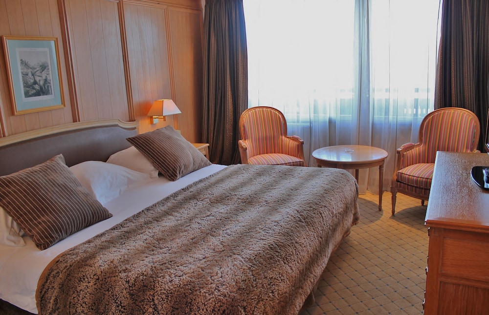 Superior Room Village view