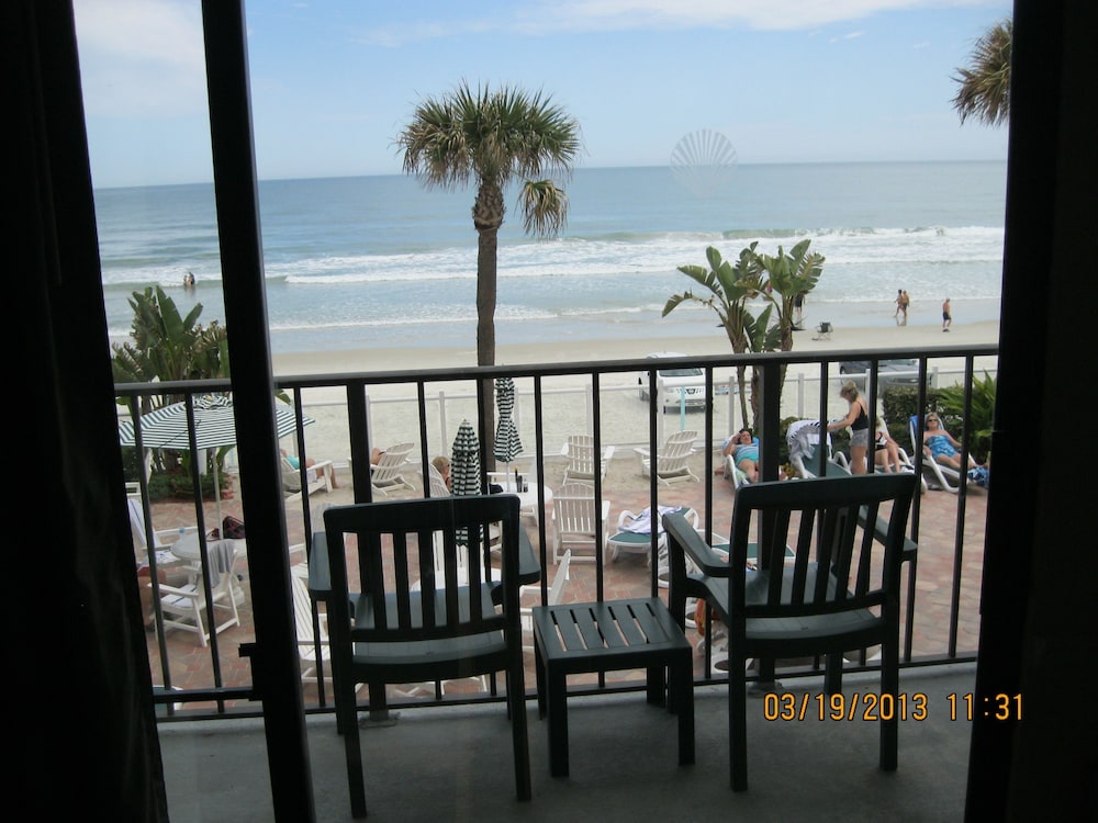 Efficiency, Room, 1 King Bed, Balcony, Oceanfront - Photo 5