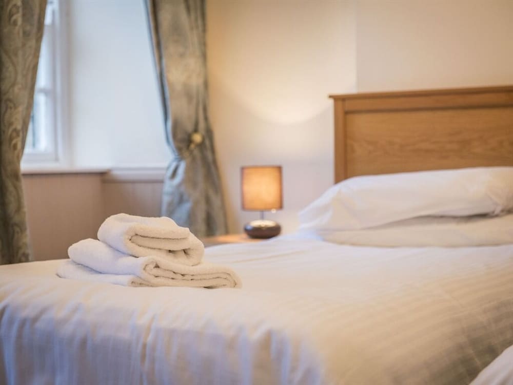 Twin Room, Ensuite photo 1