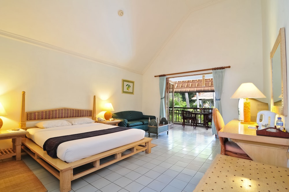 Deluxe Room, Garden View (With Extra Bed) photo 2