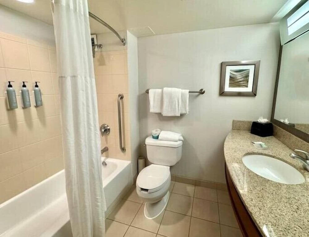 Room, 2 Queen Beds (Mobility Accessible, Tub) - Photo 6