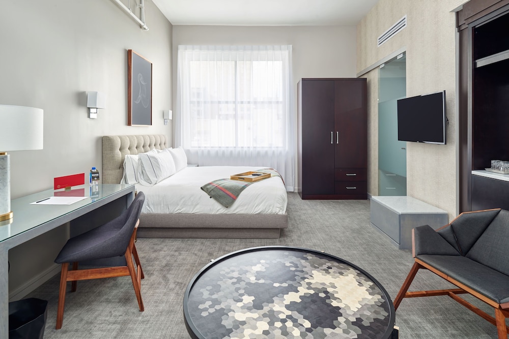 Deluxe Room, Multiple Beds