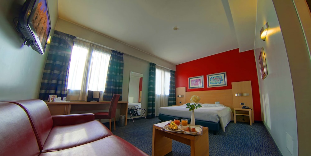 Junior Suite (Single Use) photo 1