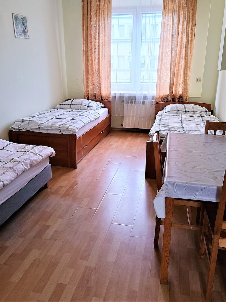 Basic Triple Room photo 1