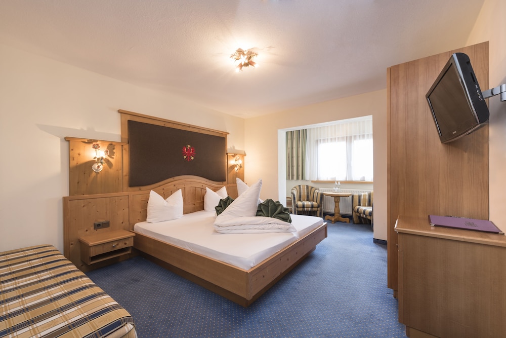 Classic Double Room, Valley View photo 1