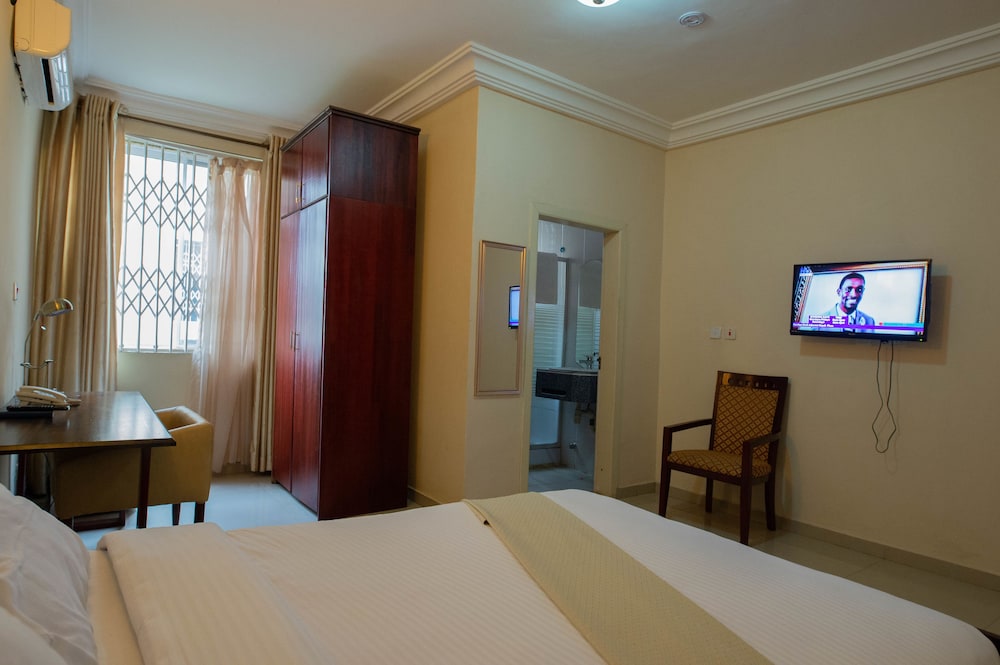 Superior Suite, City View photo 2