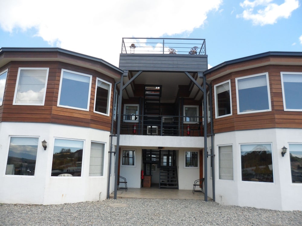 Standard Apartment, 3 Bedrooms, 2 Bathrooms photo 1