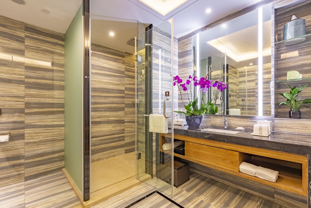 Suite, Lake View photo 2