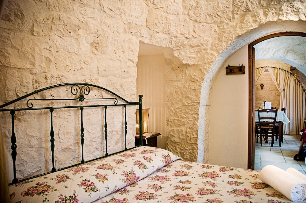 Exclusive House, 2 Bedrooms, Fireplace, Pool View