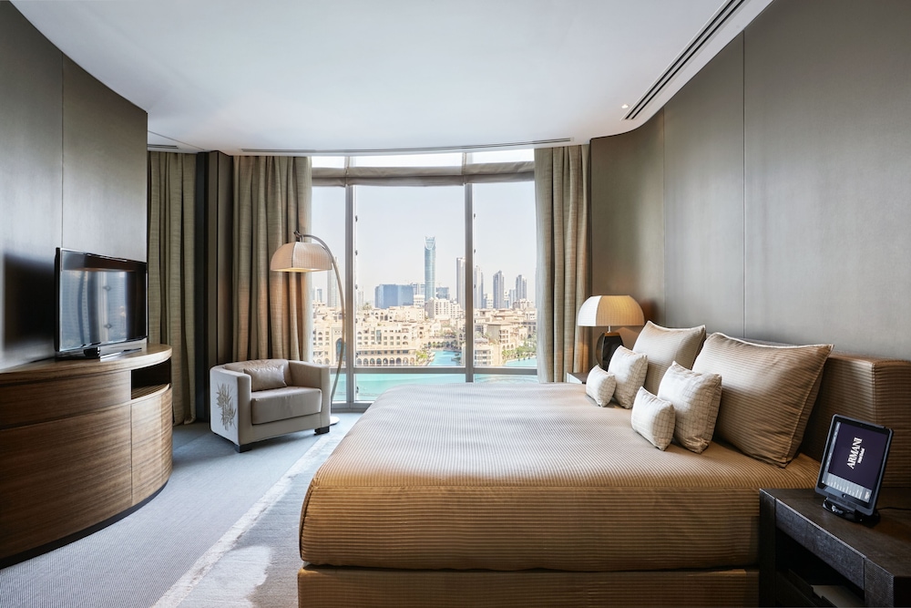 Armani Fountain View Suite photo 2