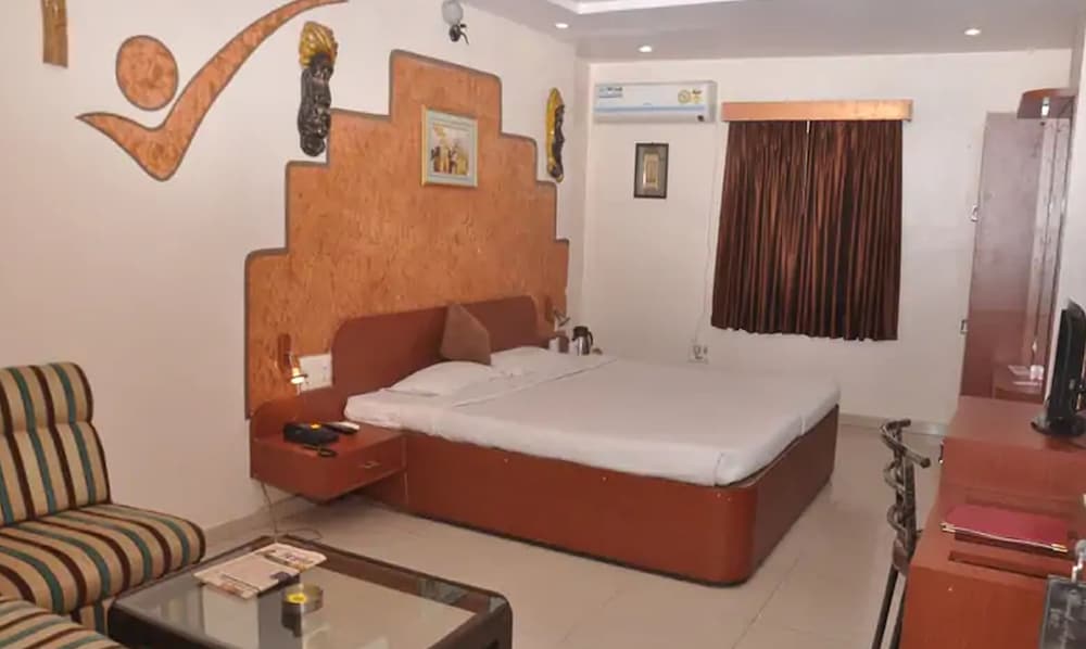Deluxe Double or Twin Room photo 3