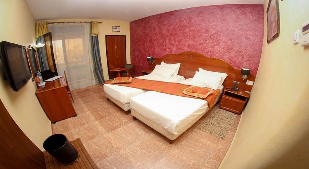 Single Room photo 2