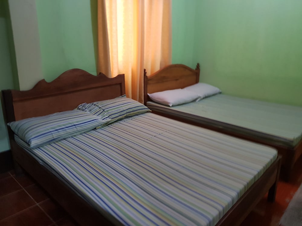 3 Rooms Front House photo 1