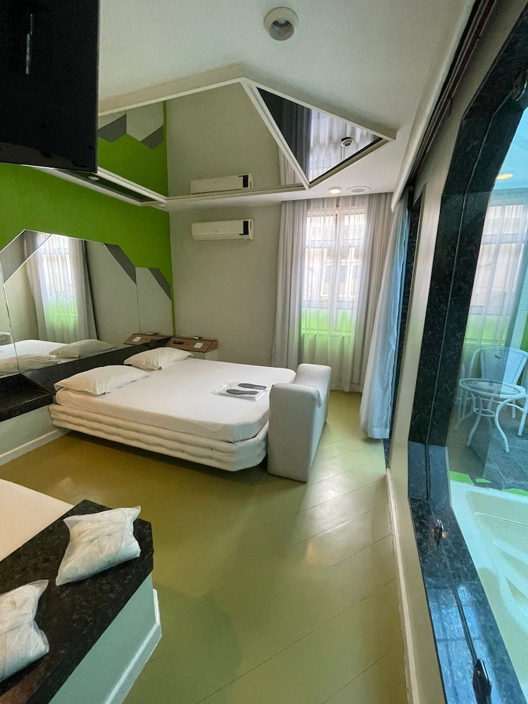 Comfort Room