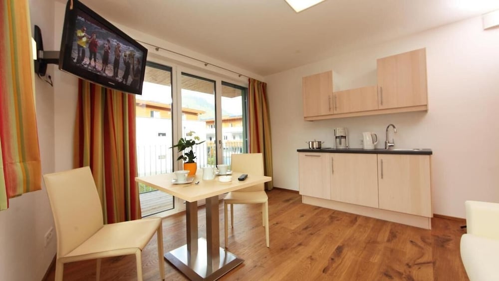 Apartment (2 adults and 1 child) photo 3