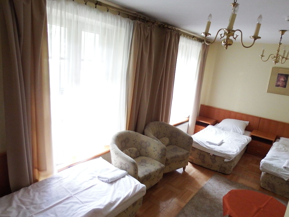 Standard Triple Room, Park View photo 1