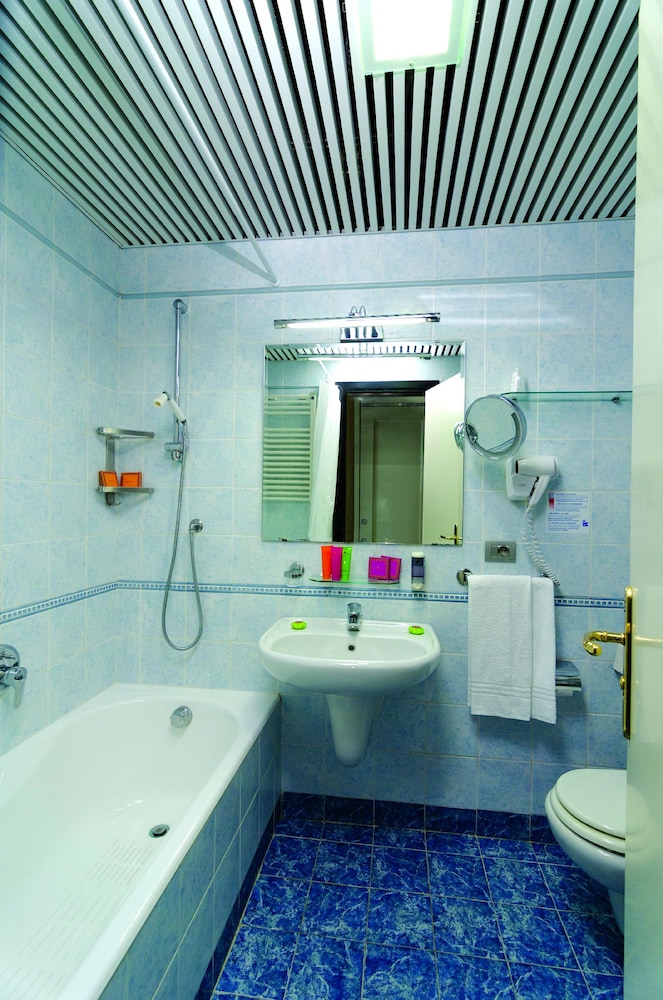 Triple Room, Annex Building (Palazzo Santa Caterina)