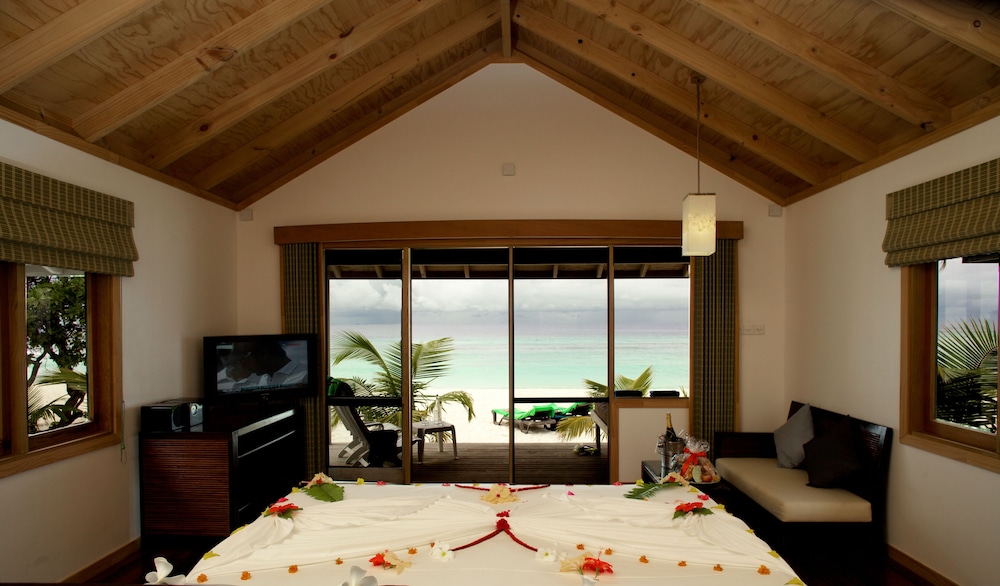 O Beach Villa - Photo 5