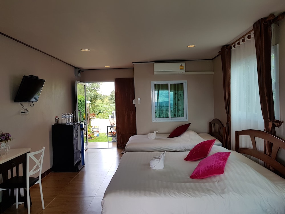 Deluxe Double Room, Non Smoking, Mountain View photo 1