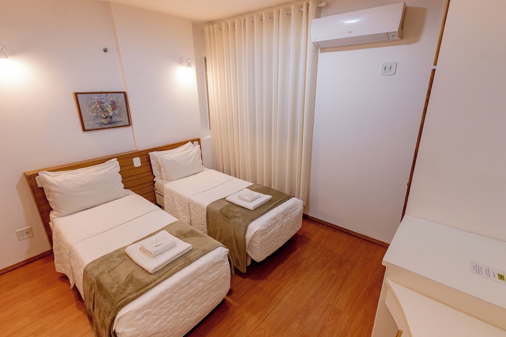 Standard Double Room, 2 Twin Beds photo 1