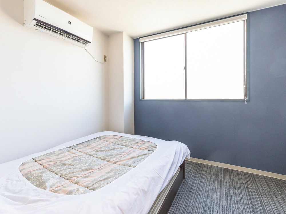 Double Room, Non Smoking - Photo 9