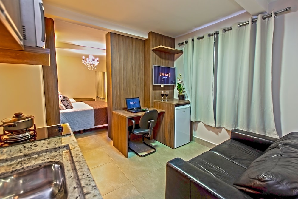Deluxe Triple Room, City View