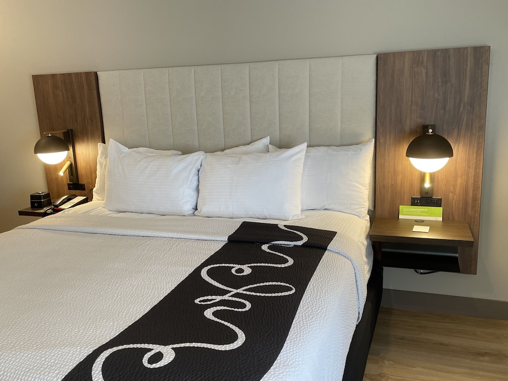 Room, 1 King Bed - Photo 1