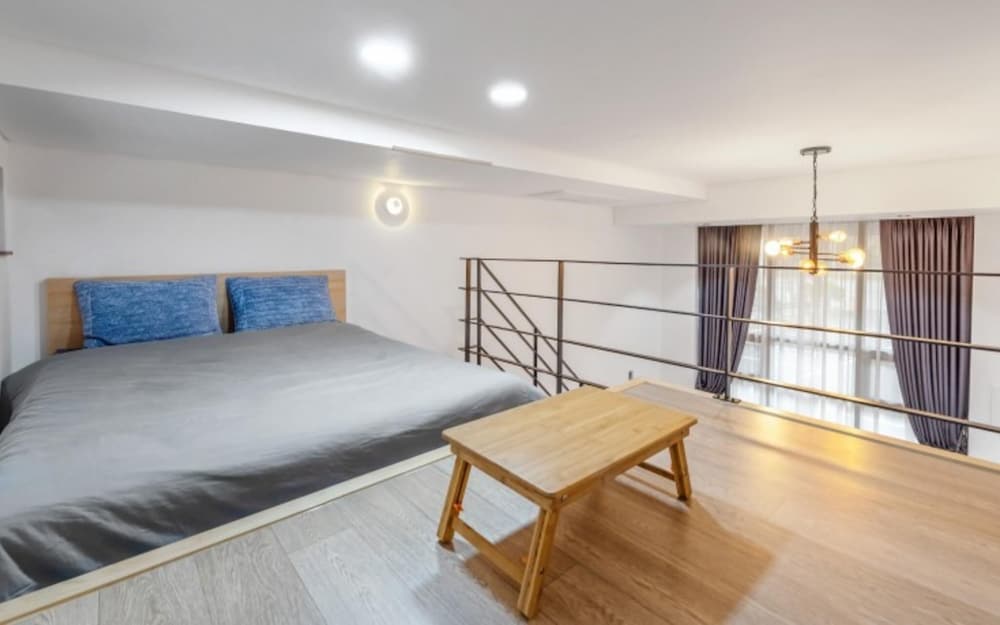 Room (Room 102 (Pool Villa Jetted Spa Pet C)