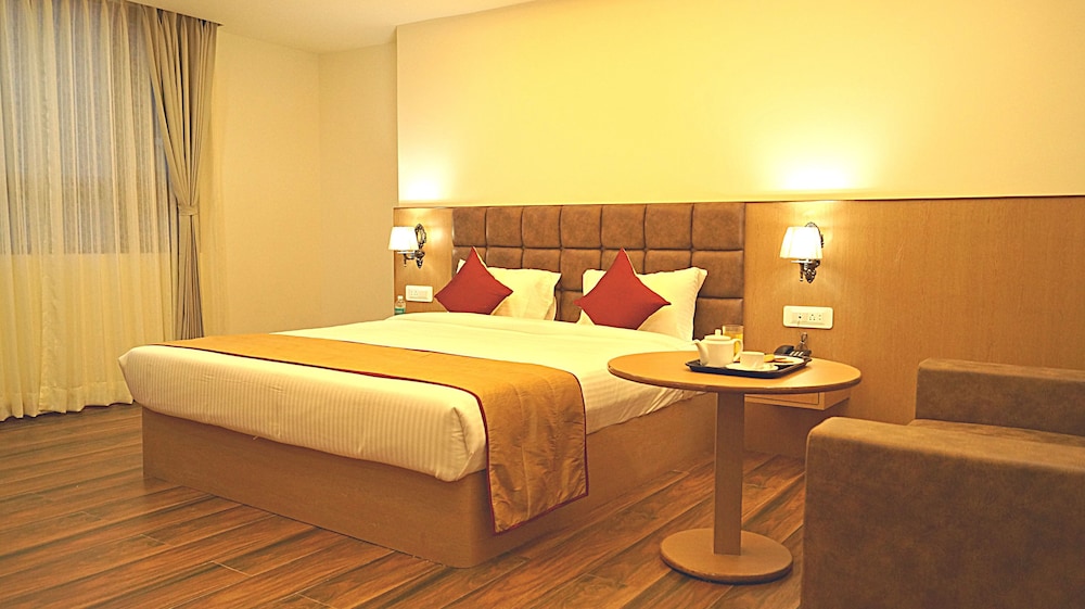 Executive Room, Balcony, Mountain View