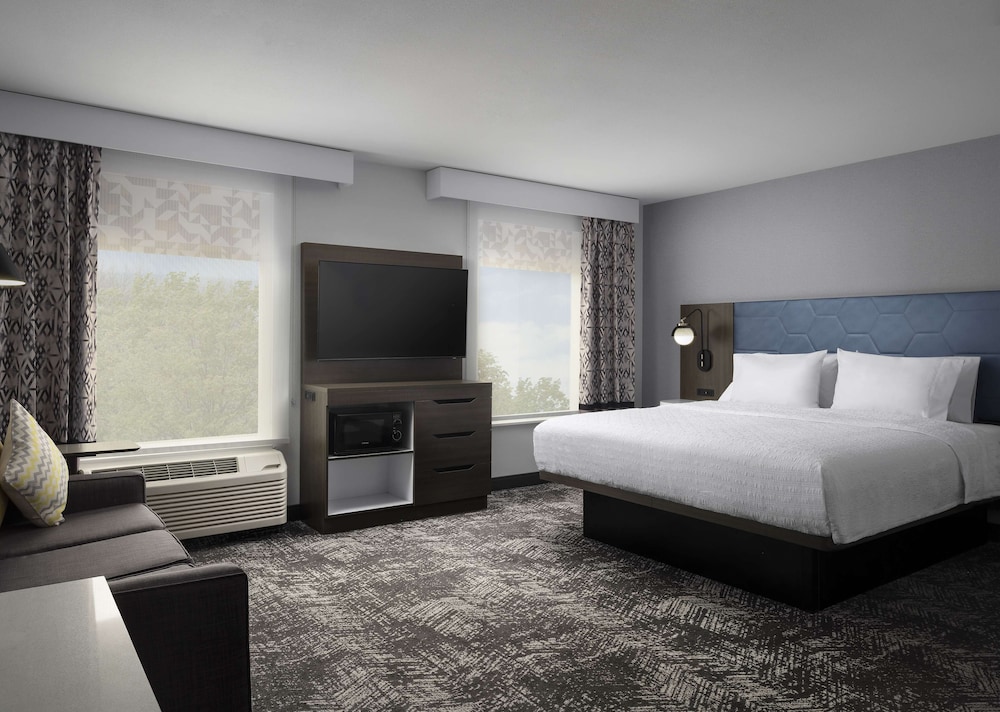 Studio, One King Bed, Non-Smoking - Photo 6