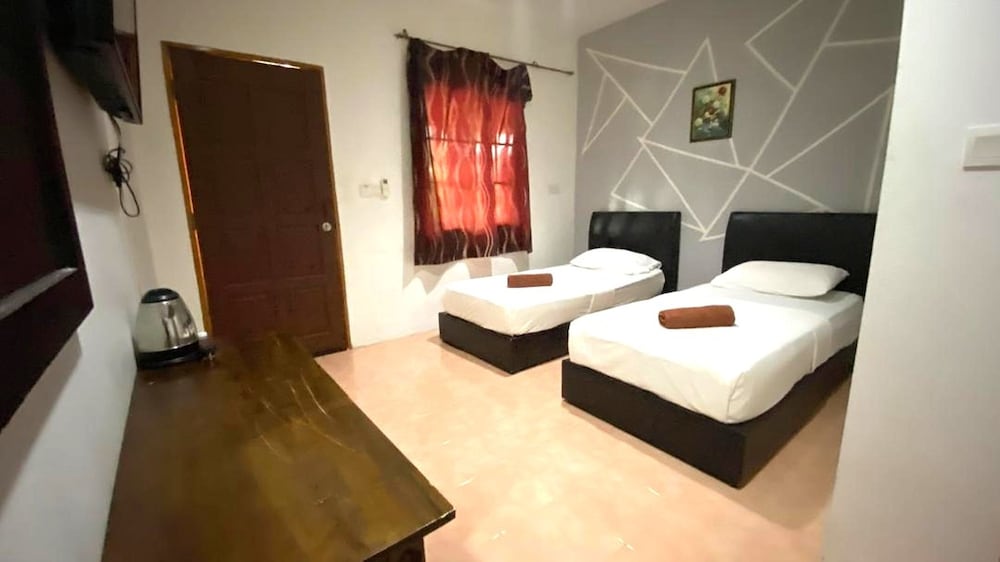 Deluxe Twin Room photo 2