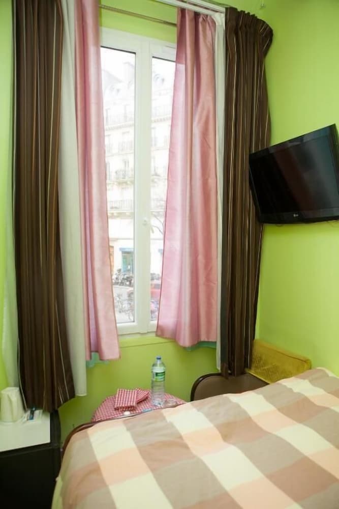 Basic Double Room photo 1