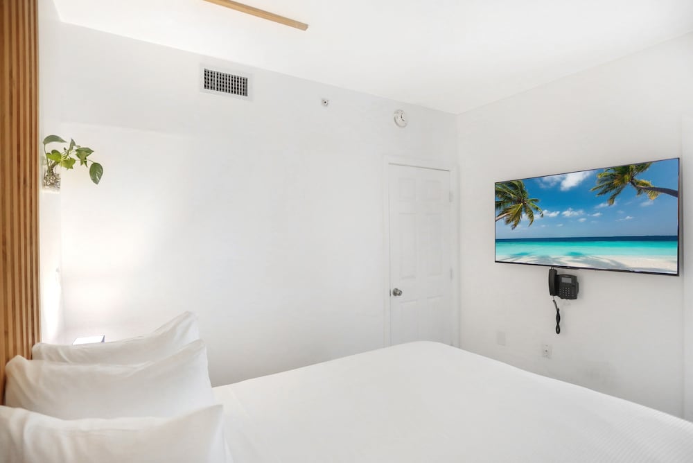 Deluxe Suite, 2 Bedrooms thumbnail 5