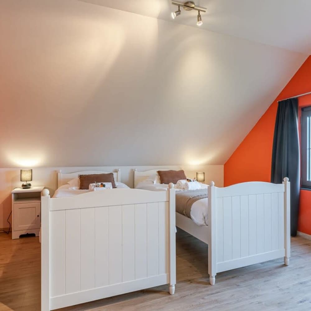 Rustic Family Holiday Home for up to 8 People Located in the Green of the Countryside, Billede 5