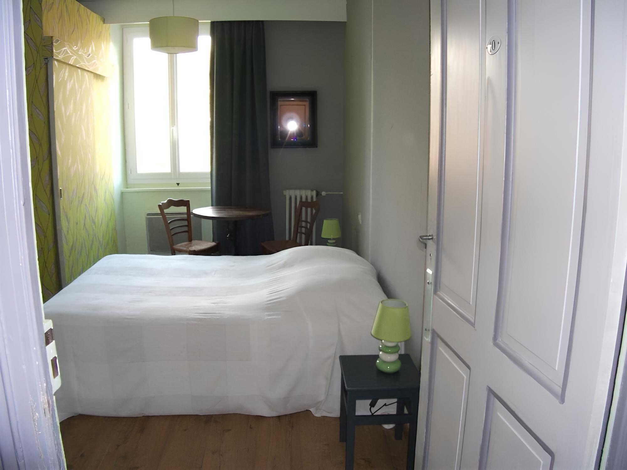 Single Room (Nénuphar)