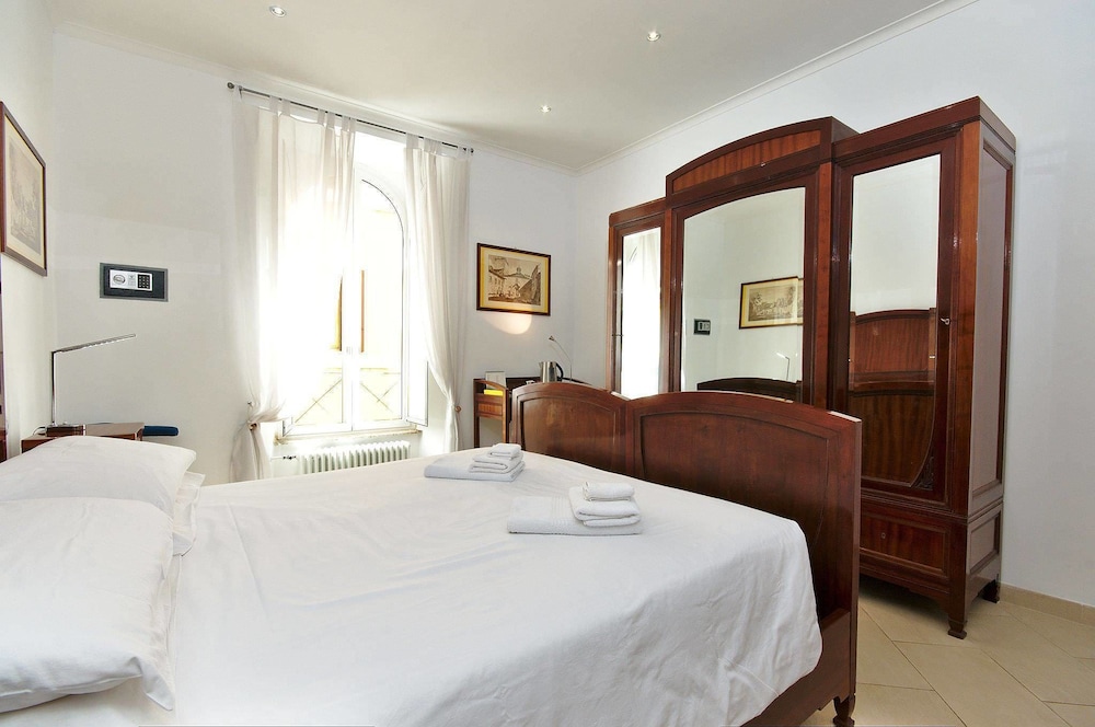 Double or Twin Room photo 2