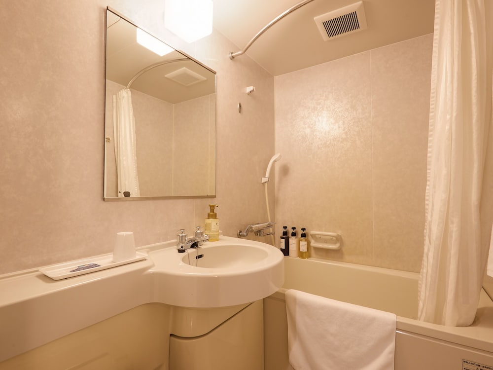 Premium Room Smoking (Airweave mattress, Smart TV) - Photo 8