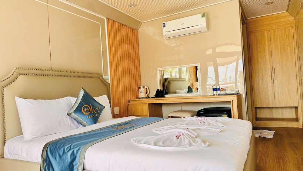 Deluxe Double Room, Pool View