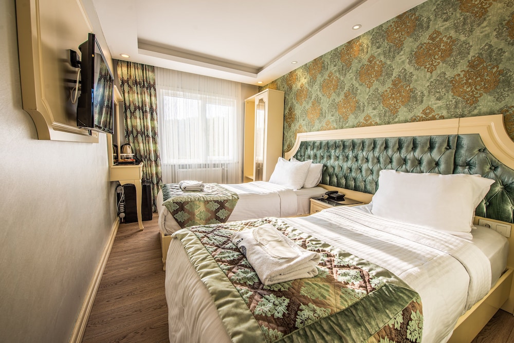 Economy Double Room photo 2