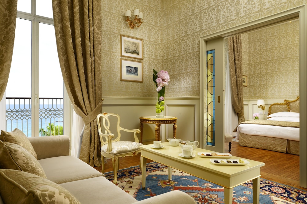 Exclusive Suite, Balcony, Sea View (Queen) - Photo 5