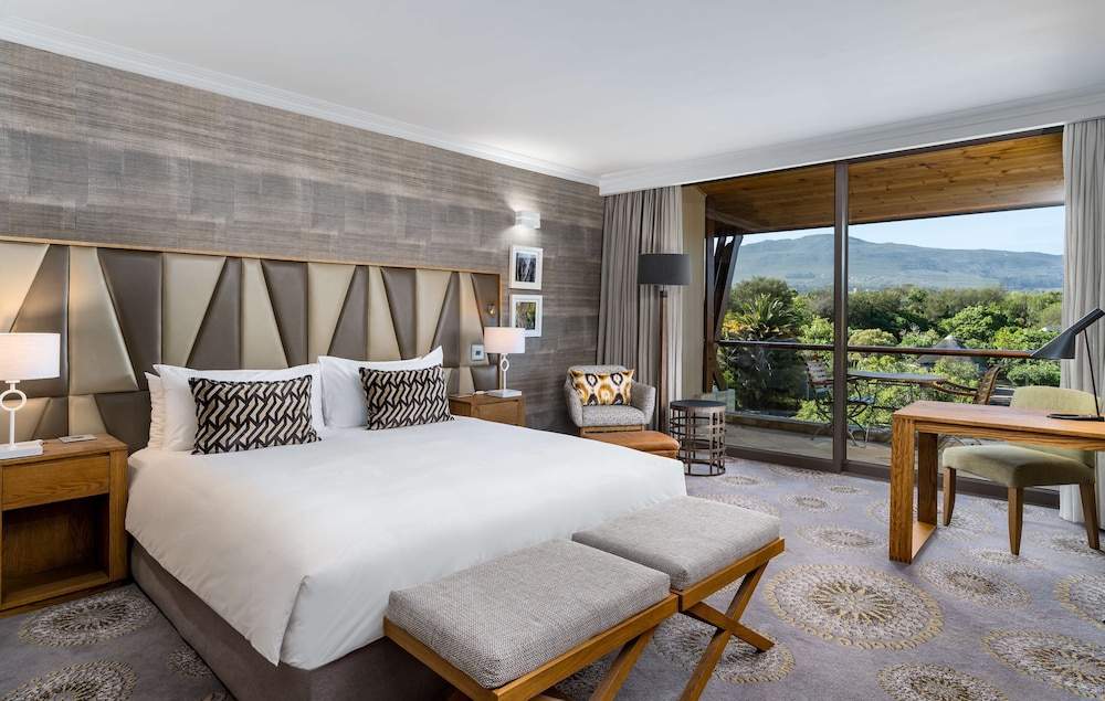 Deluxe Room with Garden View - Photo 1
