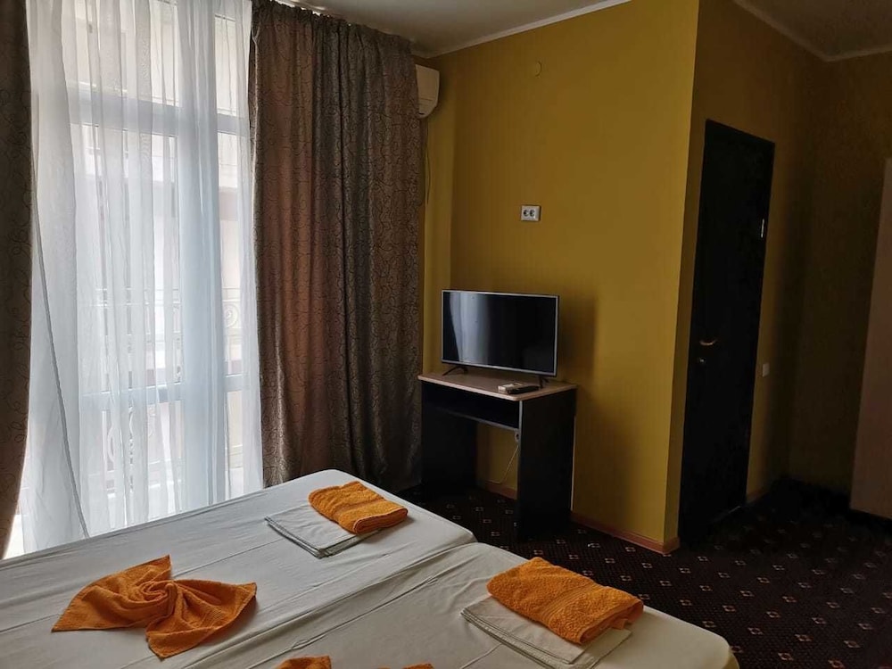 Standard Double Or Twin Room photo 2