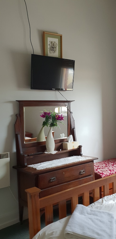 Deluxe King Room photo 2