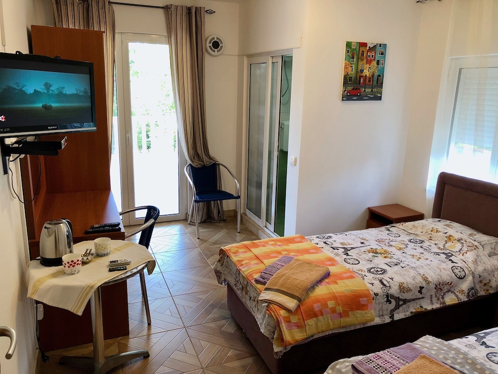 Superior Twin Room, Garden View