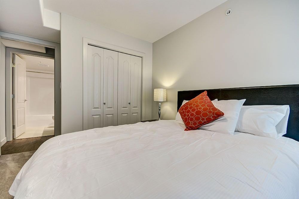 Suite, 2 Bedrooms, Kitchen photo 1
